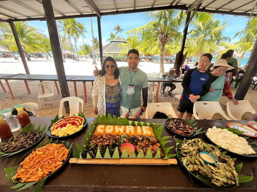 Honda Bay Island: Island Tour with Lunch & Transfer - Starfish Island snorkel time: what you should actually plan for