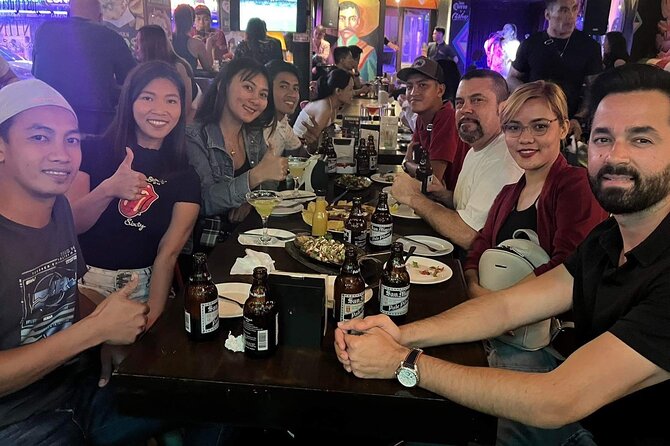Makati Bar Hopping and Speakeasy, Pub and Club - Getting Your Bearings at Filling Station Bar and Cafe