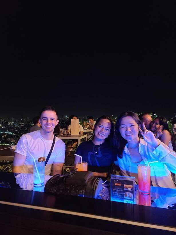Makati Rooftop and Hidden Bars Experience - What to wear in Makati so you don’t lose time at the door