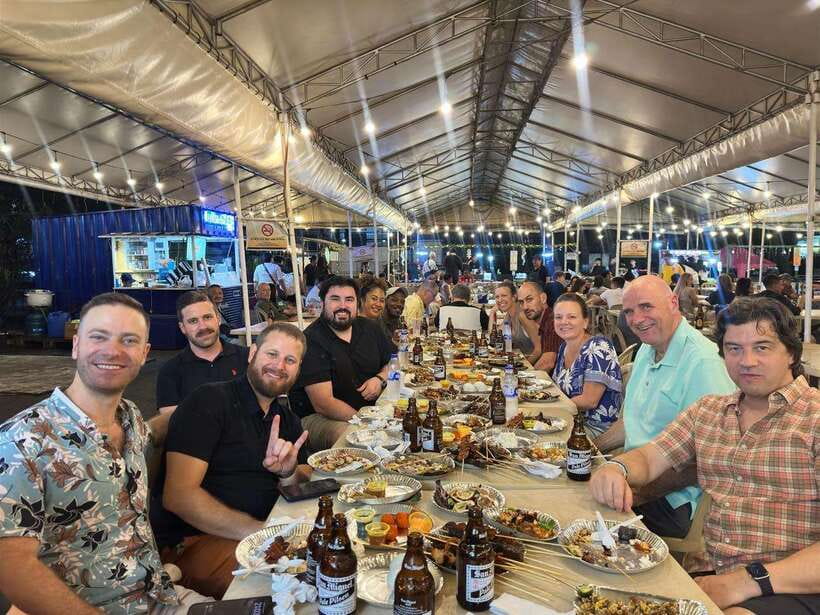Makati: Street Food Experience with a Local Guide - Dinner included, plus a local beer that keeps things moving