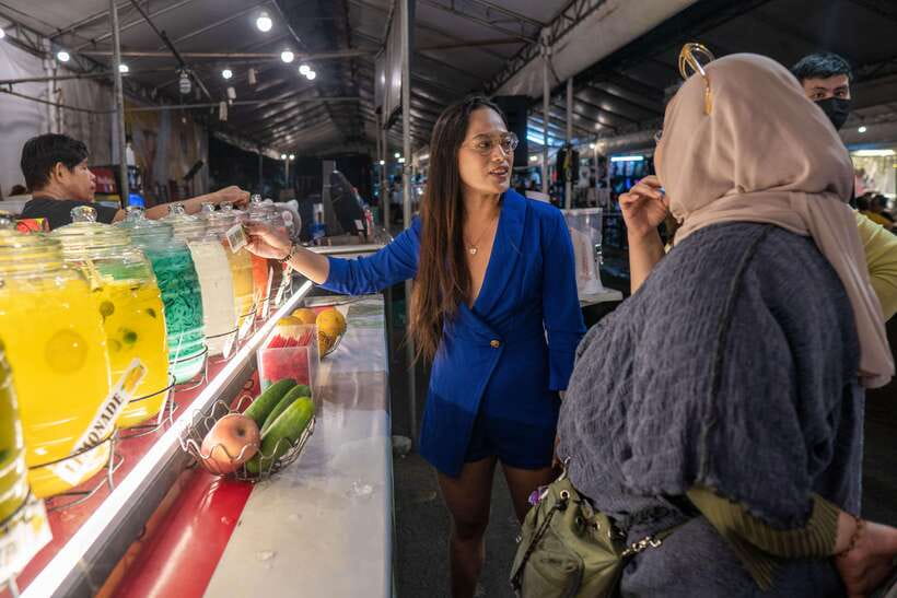 Makati: Street Food Experience with a Local Guide - The street market and outdoor market stops, what to watch for