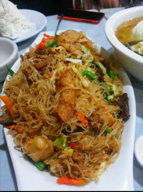 Manila: Binondo Chinatown Food Tour with Free Food Samples - What you learn from a live guide like Jane