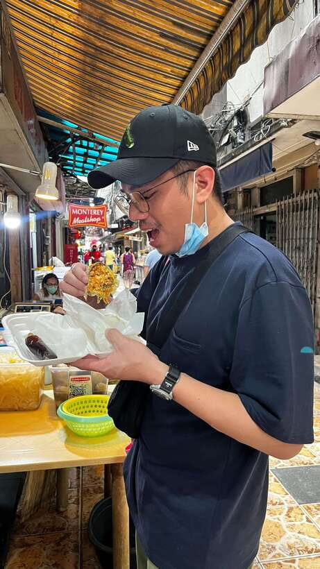 Manila Chinatown Food Tour with Local Guide - Guide energy matters, and you may meet Mari or Tessie