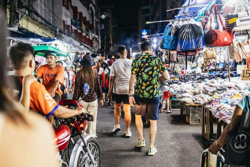 Manila: Guided Night Market Experience - The Main Event: Divisoria Night Market Shopping for Real Deals