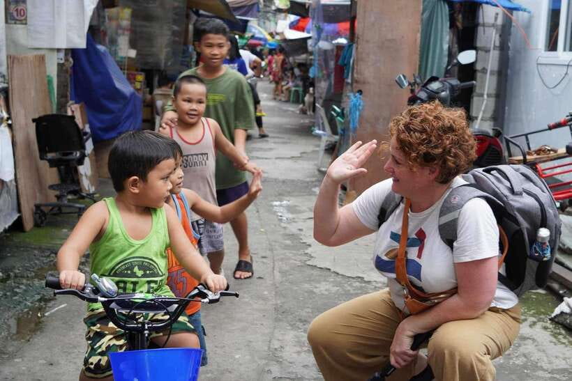 Manila: Hidden Gems Guided Tour - Jeepneys, tricycles, and tuk tuks: getting around like locals
