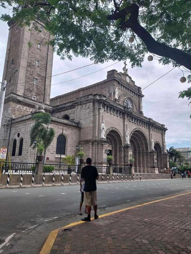 Manila: Intramuros and Chinatown Food Tour with Food Samples - Manila Cathedral and San Agustin Church in one walking stretch