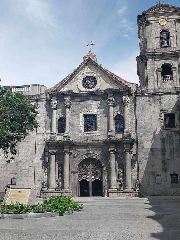 Manila: Intramuros and Chinatown Food Tour with Food Samples - The tuk-tuk ride: a breezy shortcut from Intramuros to Chinatown