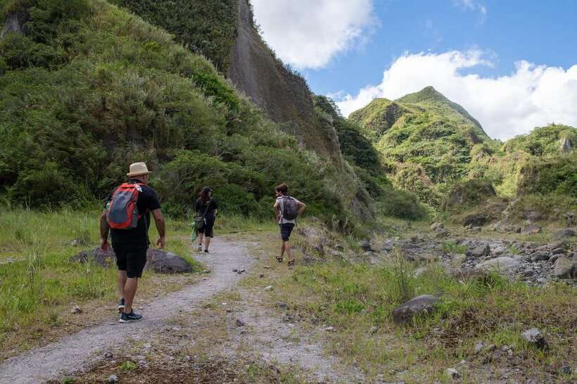 Manila: Mount Pinatubo 4X4 & Hiking Trip - What to Bring for a Muddy, Sun-Heavy Day