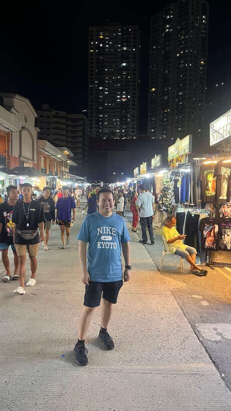 Manila Night Market with Local Guide - Jeepney and tuktuk rides, plus the reality of Manila traffic