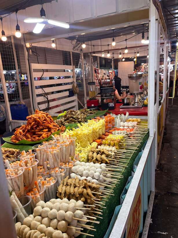 Manila Night Market with Local Guide - The rooftop bar finish, why it’s a smart move