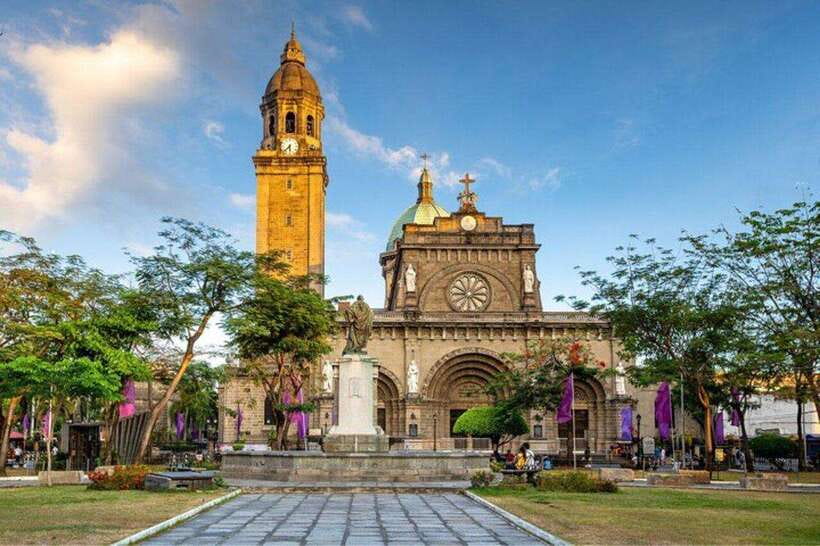 Manila Old & New City Private Tour - Roxas Boulevard and Rizal Park: Manila’s Great Outdoor Hallways