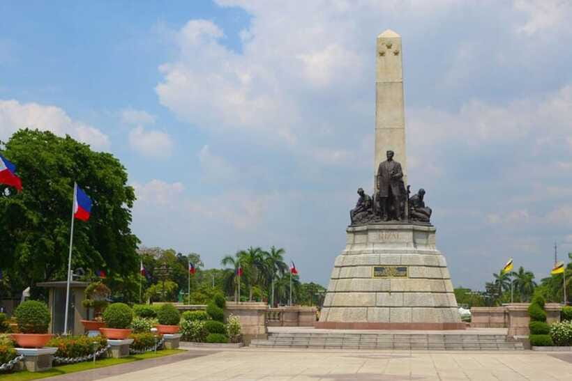 Manila: Private Custom Tour with a Local Guide - Museum Time: Exterior Tours Plus Optional Paid Entry