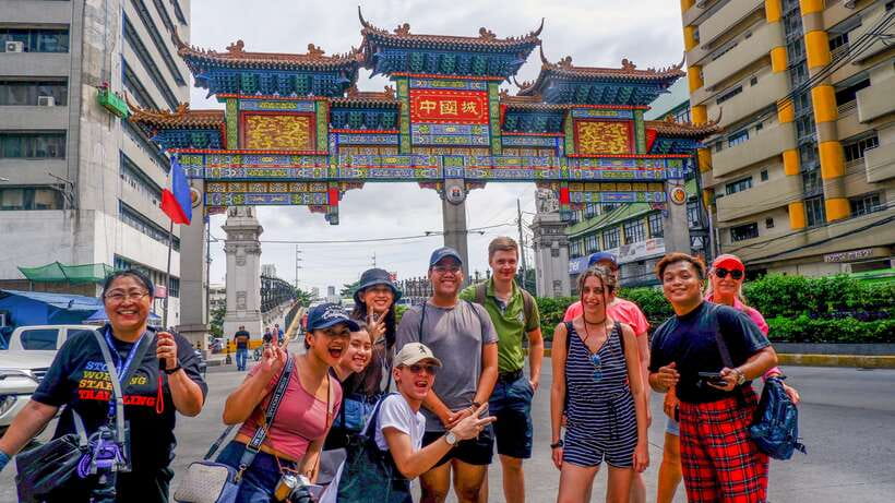 Manila: Sightseeing and Food Walking Tour with Tastings - Entering Manila Through Quiapo Market, at a Real Starting Point