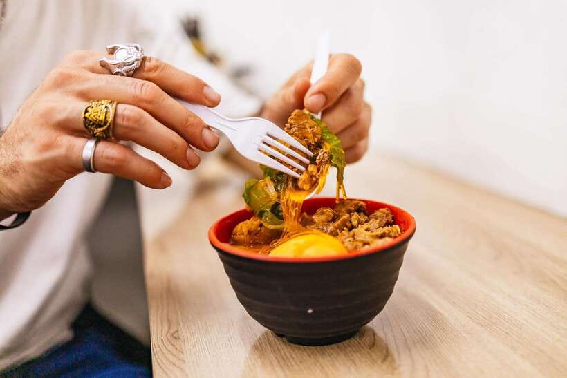 Manila: Street Food and Drinks Walking Tour with Tastings - Key things to know before you go