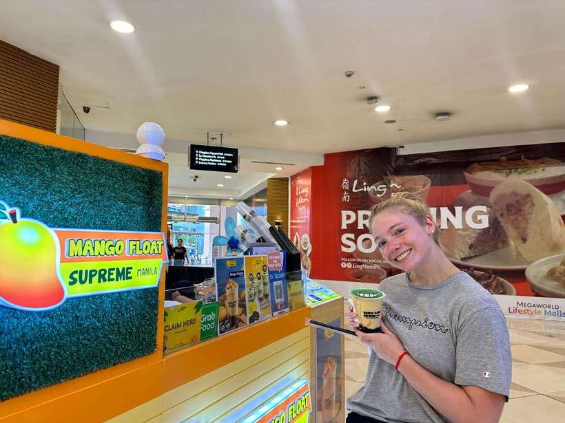 ⭐ Manila Street Food Tour in the Downtown, Eat and Drink⭐ - How the guide keeps the tour fun, smooth, and photo-ready