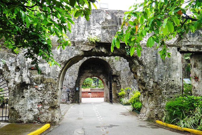 Manila Super Saver: Manila Sightseeing plus Tagaytay Tour with Taal Volcano - Morning start in Manila: where the day’s pace begins