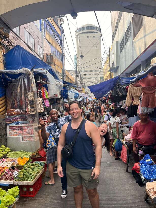 Manila Tour: Tondo Manila and Divisoria Market - Jeepney and tuk-tuk rides that feel like transportation, not a photo stop