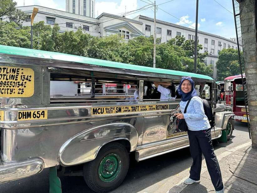 Manila Tuktuk and Jeepney Ride Guided Tour - Divisoria and Tutuban: Shopping Streets With Real Daily Energy