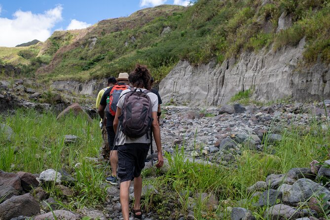 Mt. Pinatubo Day Tour from Manila - The Pinatubo trek: what 14 km really means for your body