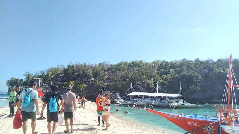 Oslob: Whaleshark Watching, Tumalog Falls & Sumilon Island - Who should book this Oslob plus Tumalog plus Sumilon day