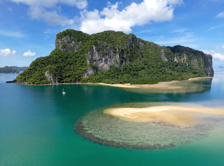 Palawan: Private Sailing Yacht Cruise in El Nido - Who should book this (and who should skip it)