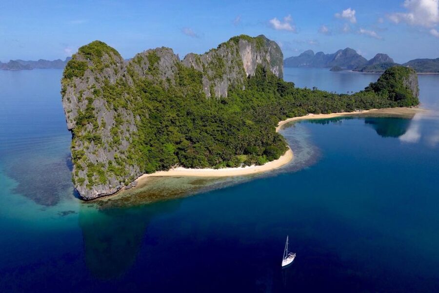 Palawan: Private Sailing Yacht Cruise in El Nido - Starting at Corong Corong and setting the tone by 10:00 am