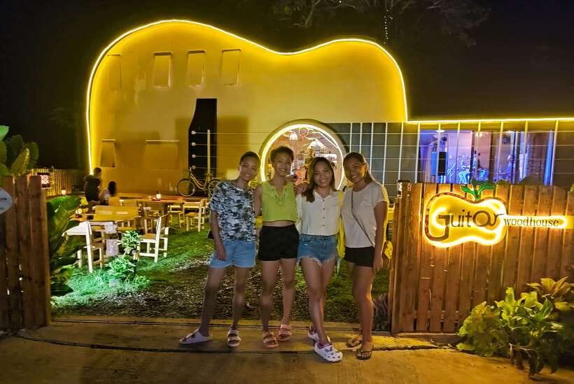 Panglao Bohol Island: Alona Beach Pub Crawl with Drinks - Practical tips so you don’t spend the first hour figuring stuff out