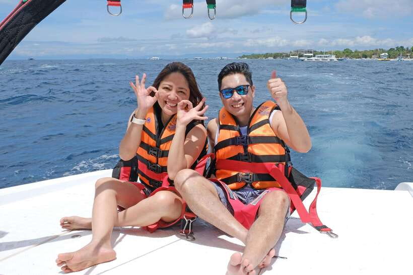Panglao: Solo or Tandem Parasailing Experience near Alona - Solo or Tandem: Which One Fits Your Mood?
