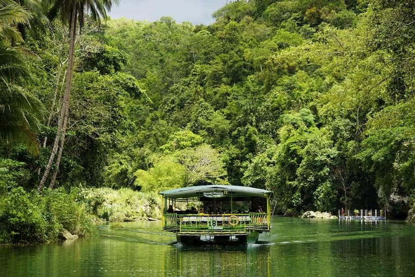 PREMIUM Bohol Eco-Tours: Chocolate hills - Pangas Falls: a quiet stop, a natural swim option