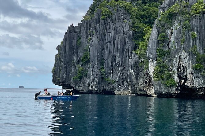 Private El Nido Tour A Island Hopping - Lunch and onboard comfort: the small stuff that keeps the day smooth