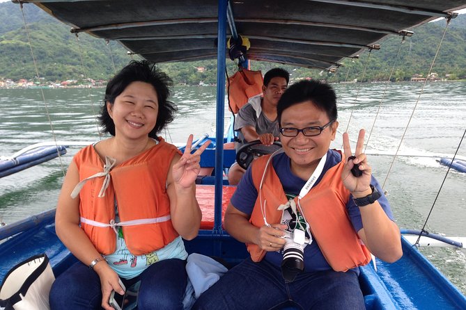 Private Tour: Tagaytay Midlands & Taal Volcano Boat Ride - No crater trekking: plan for scenic walking, not the full hike