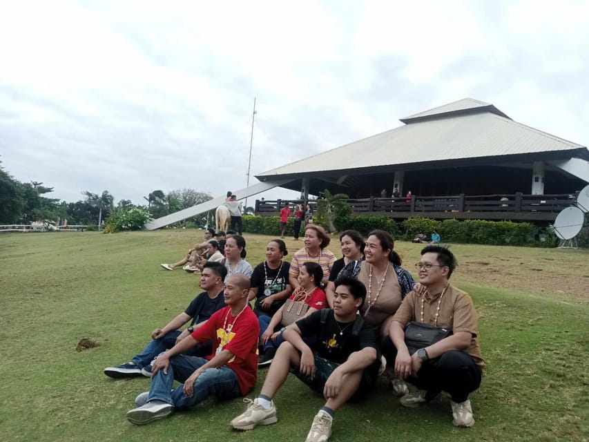 Puerto Princesa; Half day City tour - Bakers Hill is where the tour turns into a snack run