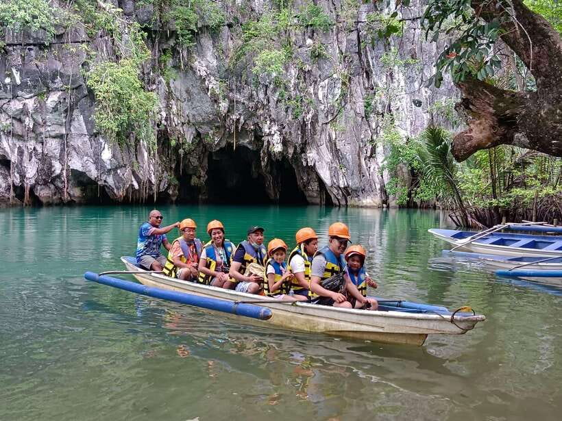 Puerto Princesa Underground River Tour in Palawan - Inside the Cave: 45 to 60 Minutes of Guided Paddle Time