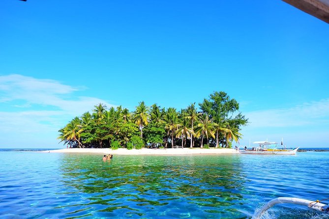 Siargao Island Hopping - Getting on the Water: Pickup, Boats, and Safety Details