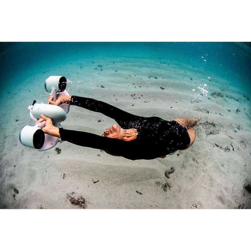 Siargao Seascooter: Experience Flying Underwater - Entering the right place: eMotion Siargao at Jacking Horse