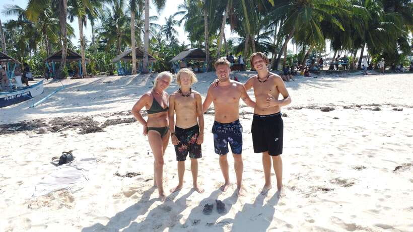 Siargao:Tri Island Hopping Naked Island, Daku, Guyam w/Lunch - Quick hits worth knowing