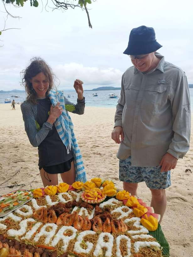 Siargao:Tri Island Hopping Naked Island, Daku, Guyam w/Lunch - Drone shots: a nice extra, not a promise