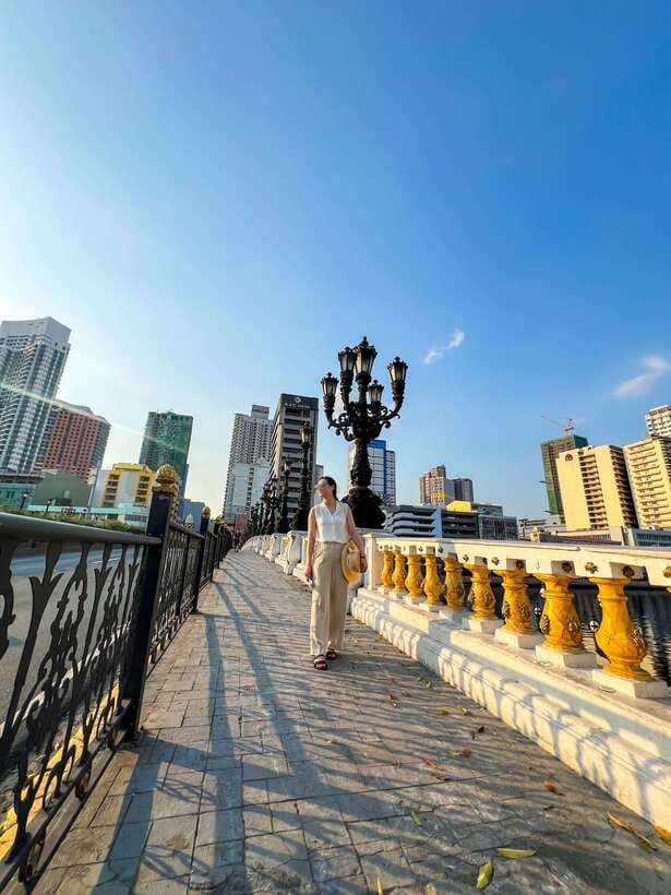 Solo Traveler Friendly Manila Walk w/ Mobile Photography - Value for $45, and why the private structure matters