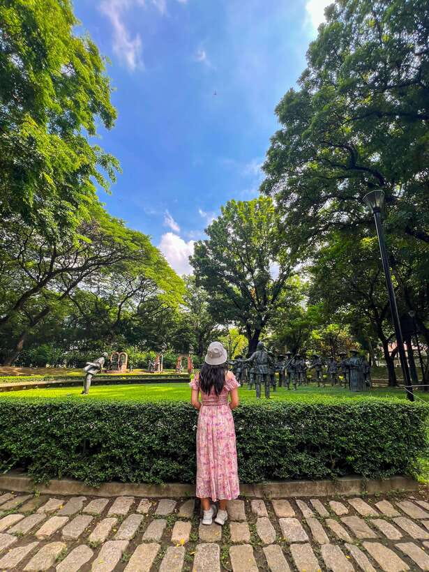 Solo Traveler Friendly Manila Walk w/ Mobile Photography - Who should book this tour