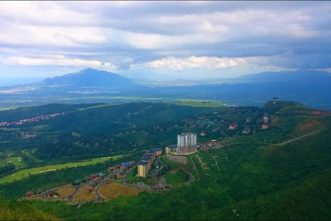 Spectacular Manila to Tagaytay: Full-Day Sightseeing Tour - Intramuros Start: Manila Cathedral as the City’s Living Center
