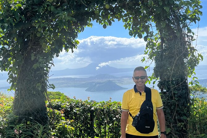 Tagaytay Day Tour sightseeing with Panoramic Taal volcano view - Mount Mungsay 360-degree view: where the day pays off