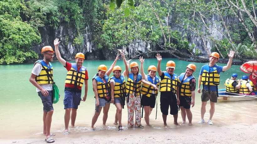 Underground River with Lunch - Lunch on tour: a real break, not a side snack
