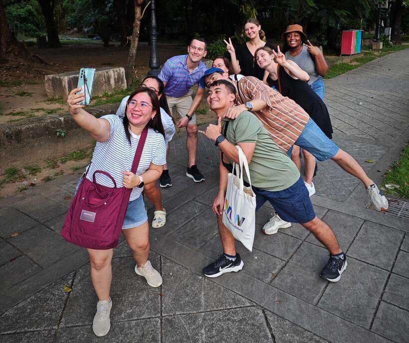 Viva Old Manila: Intramuros Walking Tour - Manila Cathedral and Memorare Manila 1945, where faith meets war memory